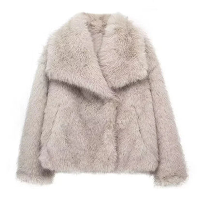 Chaqueta Plush Cómoda y Sofisticada