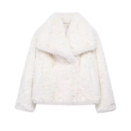 Chaqueta Plush Cómoda y Sofisticada