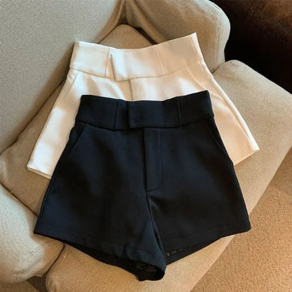 Shorts A-Line Elegance